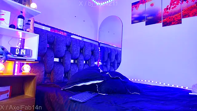 Alex and Fabian online show from 11/15/25, 09:08