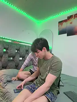 Alex and Fabian online show from 03/11/26, 05:45