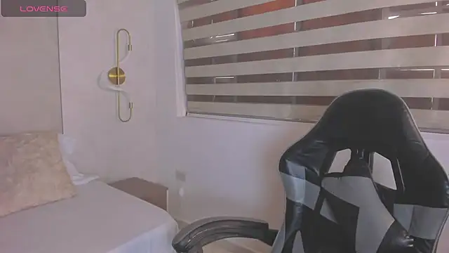 lia sexx19 online show from 04/16/26, 09:26