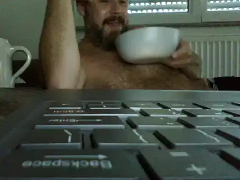 Snapshot of FROL83 chatting on 07/12/26, 06:09 FROL83 online show from 07/12/26, 06:09