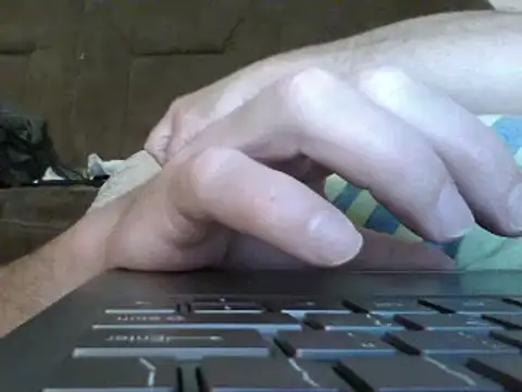 Snapshot of FROL83 chatting on 06/05/26, 06:13 FROL83 online show from 06/05/26, 06:13