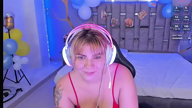 Snapshot of AlessiaDouce chatting on 10/01/25, 04:06 AlessiaDouce online show from 10/01/25, 04:06