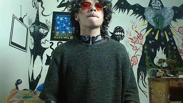 fenixmfx19 online show from 10/07/25, 06:09
