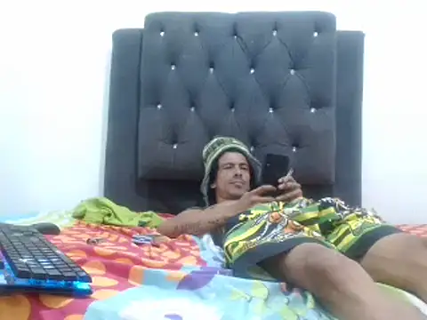 Snapshot of damian_bottom_bigcock chatting on 02/02/25, 02:17 damian bottom bigcock online show from 02/02/25, 02:17
