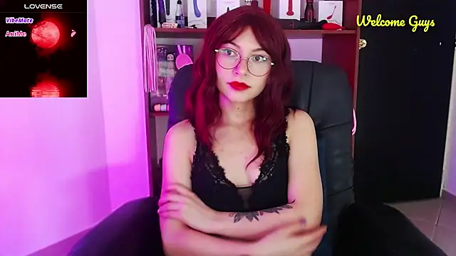 Snapshot of Celeste_Ford_18 chatting on 12/15/25, 08:25 Celeste Ford 18 online show from 12/15/25, 08:25