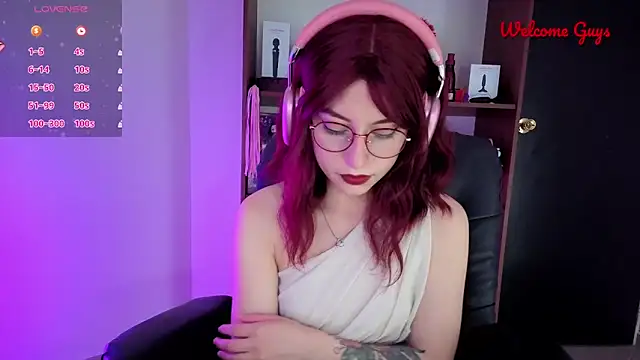 Celeste Ford 18 online show from 04/07/26, 12:23