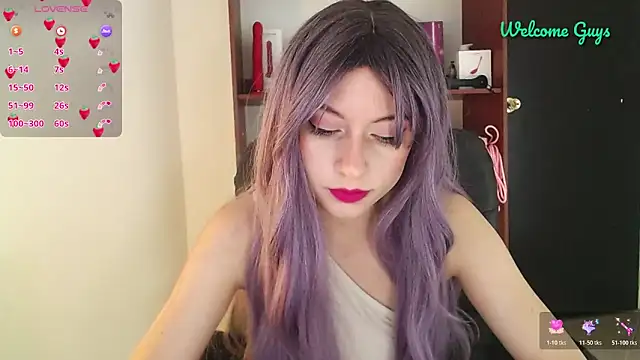 Snapshot of Celeste_Ford_18 chatting on 10/19/25, 09:17 Celeste Ford 18 online show from 10/19/25, 09:17