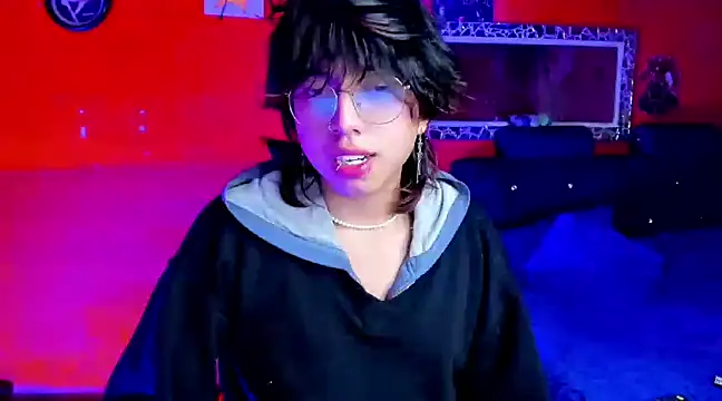 AnggelONfiree online show from 02/04/25, 08:24