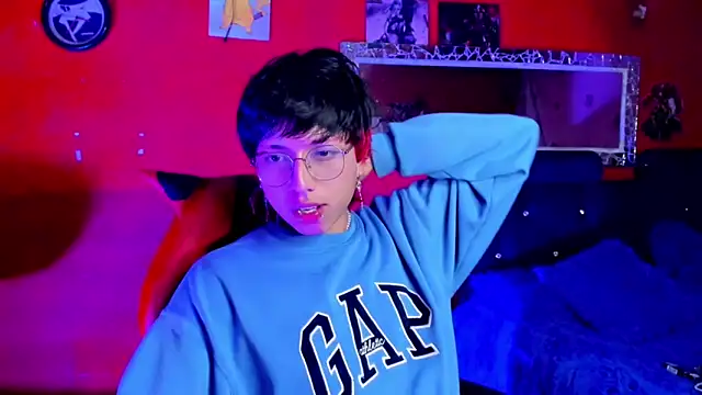 AnggelONfiree online show from 02/18/25, 03:20