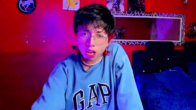 AnggelONfiree online show from 02/18/25, 06:04