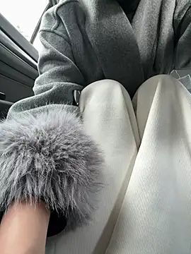 Snapshot of moneymaker_taipei chatting on 02/12/26, 04:12 moneymaker taipei online show from 02/12/26, 04:12