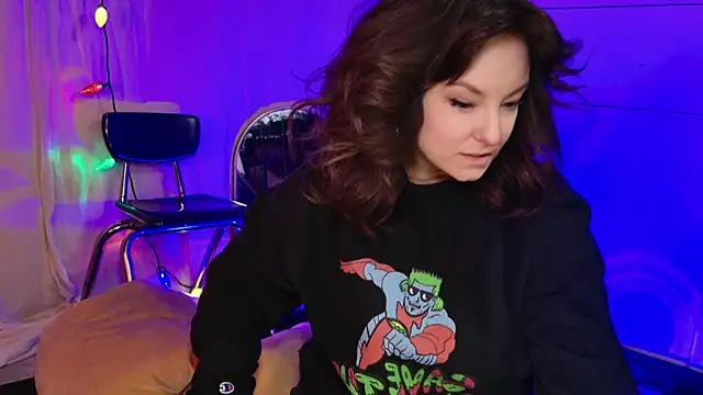 Snapshot of Evagirl88 chatting on 12/24/24, 05:05 Evagirl88 online show from 12/24/24, 05:05