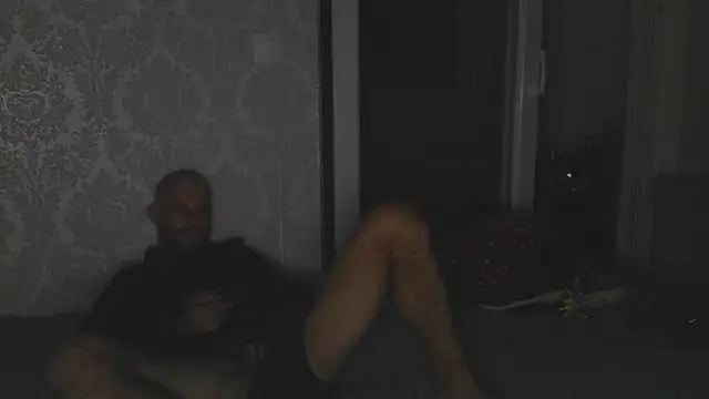 Zbochunec online show from 11/08/25, 03:21