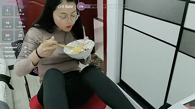 Snapshot of luoxuwen chatting on 03/11/25, 03:47 luoxuwen online show from 03/11/25, 03:47