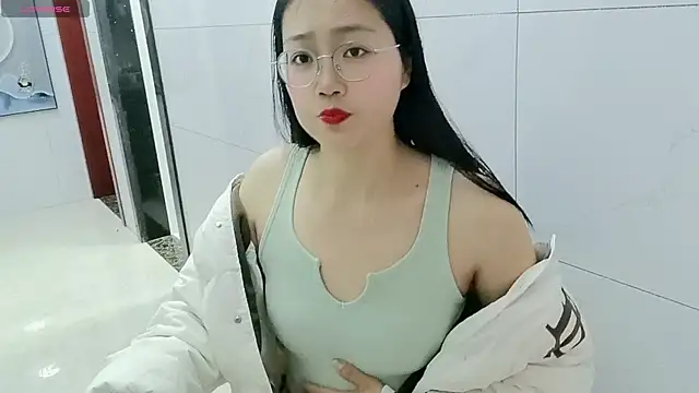 Snapshot of luoxuwen chatting on 03/07/25, 03:51 luoxuwen online show from 03/07/25, 03:51