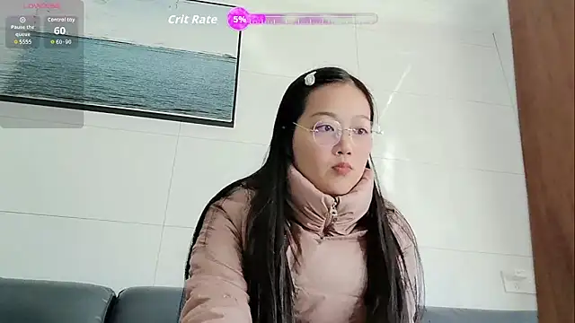 luoxuwen online show from 10/23/25, 12:42