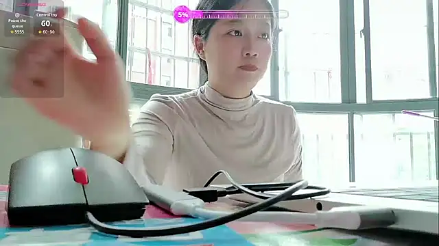 luoxuwen online show from 11/02/25, 05:56