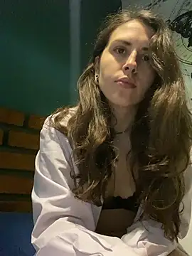 isadelasestrellas online show from 03/09/26, 12:30