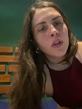 isadelasestrellas online show from 12/18/25, 08:01