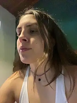 isadelasestrellas online show from 12/16/25, 01:59