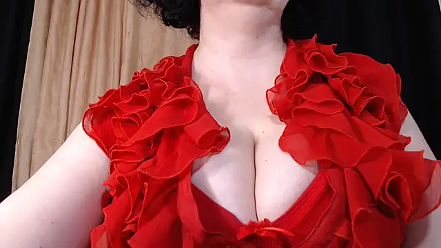 Snapshot of _MissJ_ chatting on 10/08/25, 10:17 MissJ online show from 10/08/25, 10:17