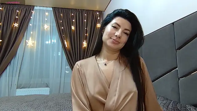 NessyStar online show from 12/04/25, 04:06