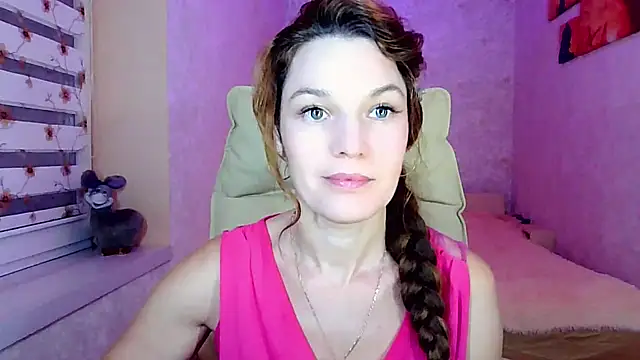 impossibleluna online show from 09/30/25, 06:47