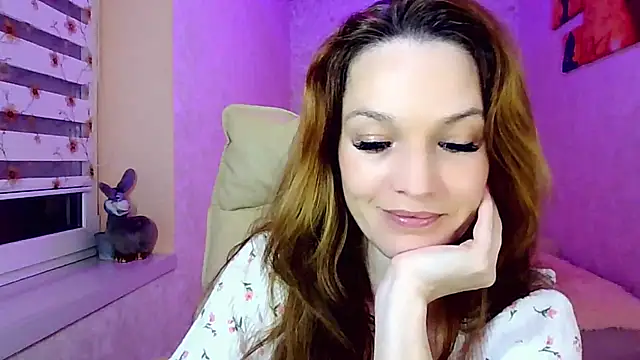 impossibleluna online show from 05/19/26, 07:54
