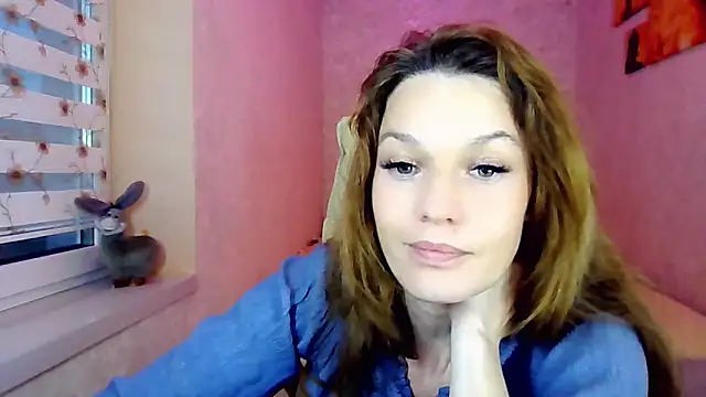 impossibleluna online show from 05/30/26, 06:24
