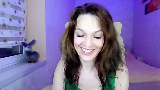Snapshot of impossibleluna chatting on 06/11/26, 06:16 impossibleluna online show from 06/11/26, 06:16