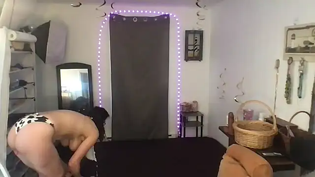 BonfireBonnie online show from 01/07/25, 07:49