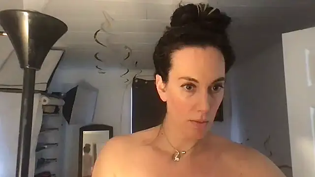 BonfireBonnie online show from 01/30/25, 08:10