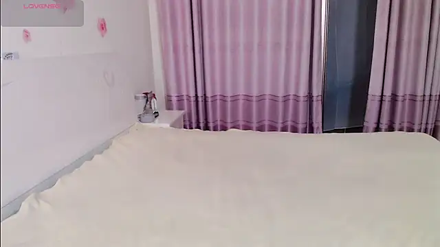 JIAJIA163 online show from 12/21/25, 02:08