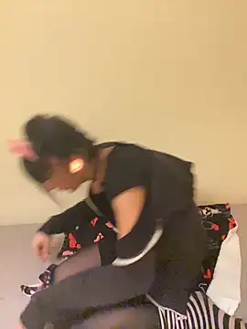 egirl711 online show from 12/22/25, 11:27