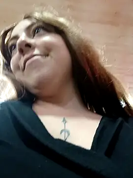 madelaine- online show from 02/03/25, 10:43