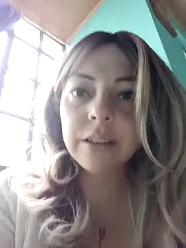 madelaine- online show from 12/04/25, 06:51