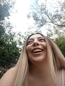 madelaine- online show from 10/09/25, 07:36