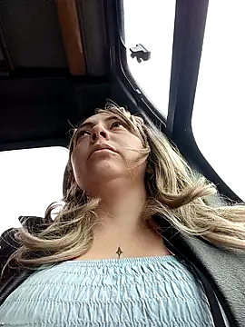 madelaine- online show from 11/28/25, 08:20