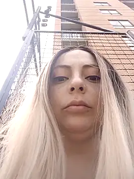 madelaine- online show from 10/07/25, 08:32