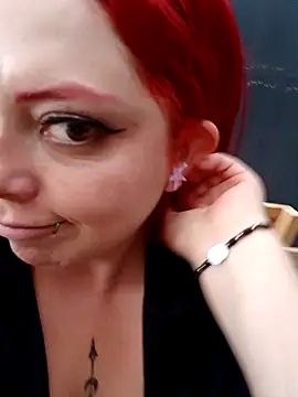 madelaine- online show from 02/07/25, 10:19