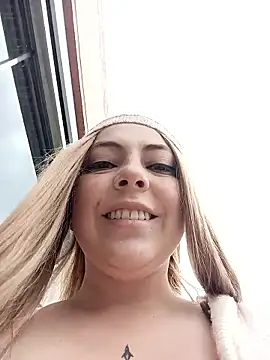 madelaine- online show from 01/12/26, 06:04