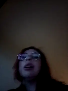 Snapshot of madelaine- chatting on 06/24/26, 11:24 madelaine- online show from 06/24/26, 11:24