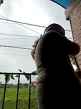 madelaine- online show from 12/05/25, 07:55