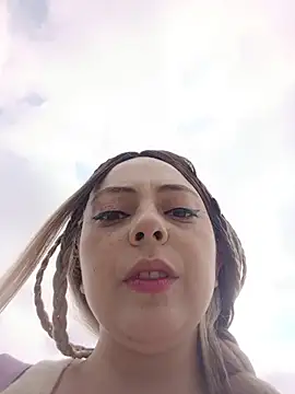 madelaine- online show from 10/22/25, 07:46