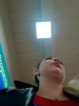 madelaine- online show from 10/31/25, 04:14