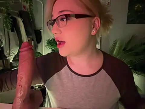 DaisyBooom online show from 02/06/26, 07:43