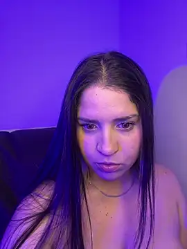 valentina jonnes1 online show from 05/17/26, 04:01