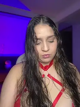 Snapshot of valentina_jonnes1 chatting on 03/12/25, 04:41 valentina jonnes1 online show from 03/12/25, 04:41