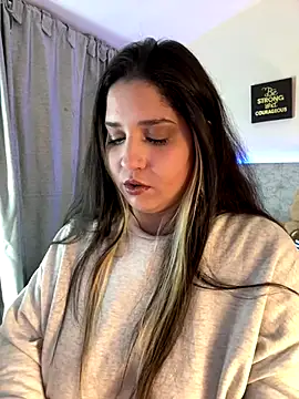 Snapshot of valentina_jonnes1 chatting on 12/04/24, 02:47 valentina jonnes1 online show from 12/04/24, 02:47