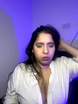 valentina jonnes1 online show from 12/17/25, 07:35